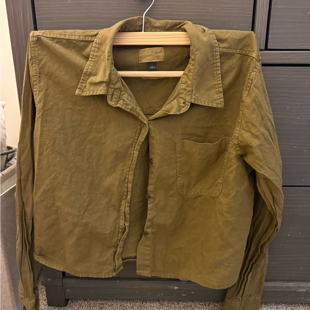 Universal Thread Khaki Button-Up Top